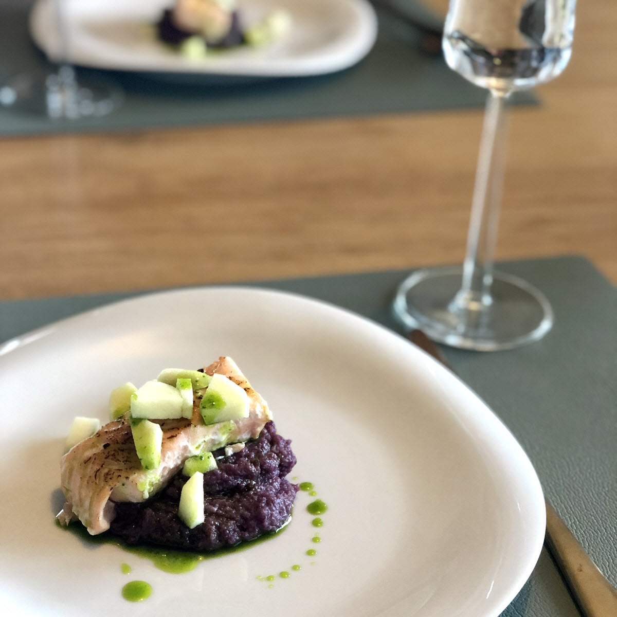 Lax + jarð(epli) +&nbsp;dill.